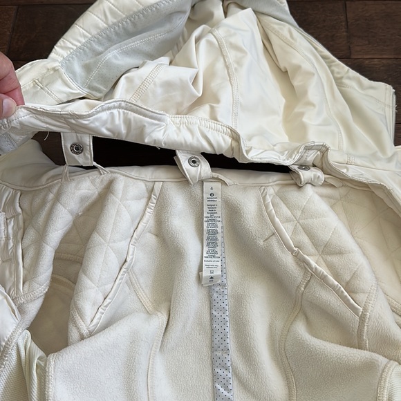 Lululemon Fleecy Keen Jacket II in Ghost 4 RARE Unicorn 🦄 - Picture 8 of 16